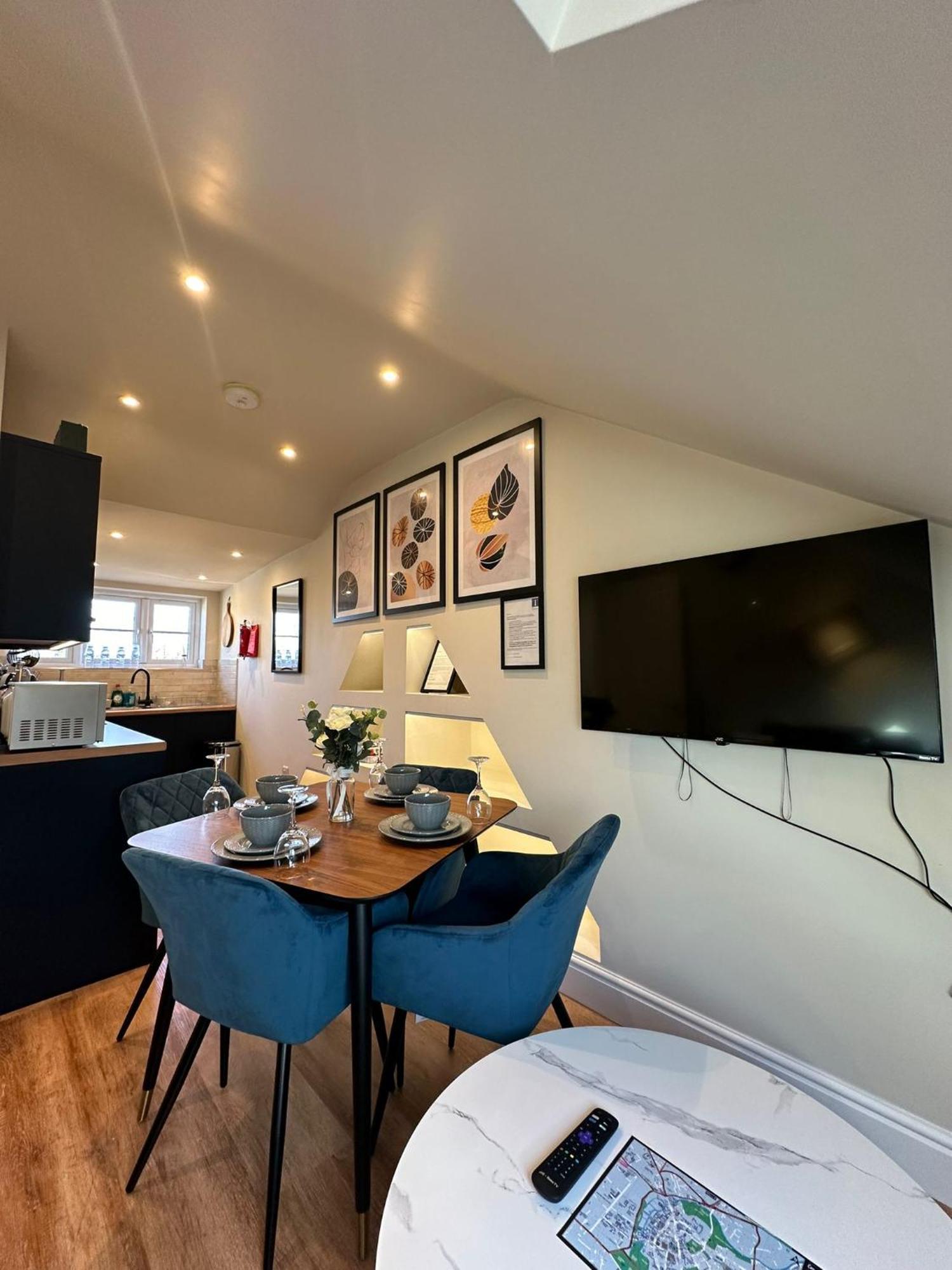 Central Cambridge Apartments By Tas Экстерьер фото