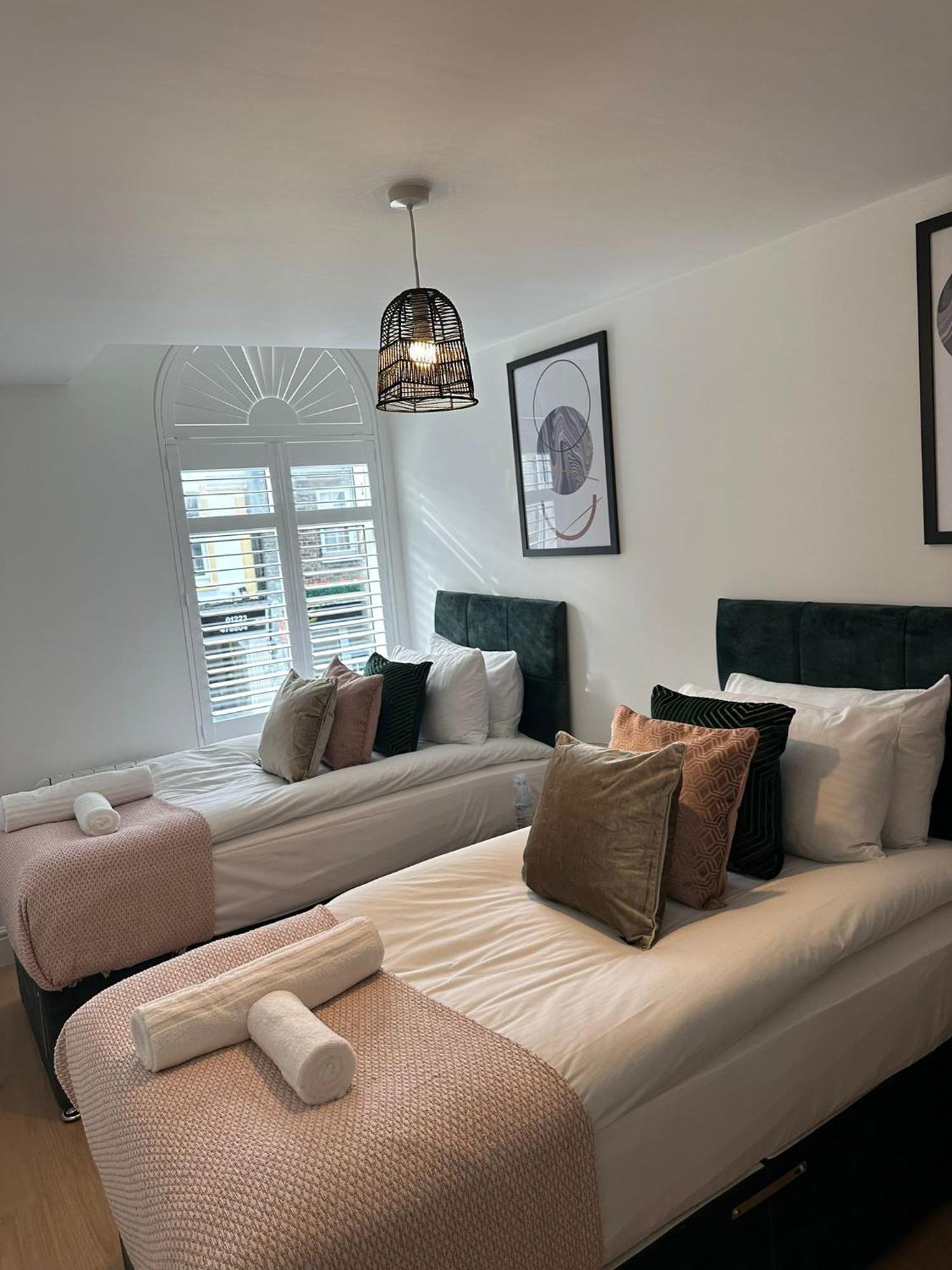 Central Cambridge Apartments By Tas Экстерьер фото
