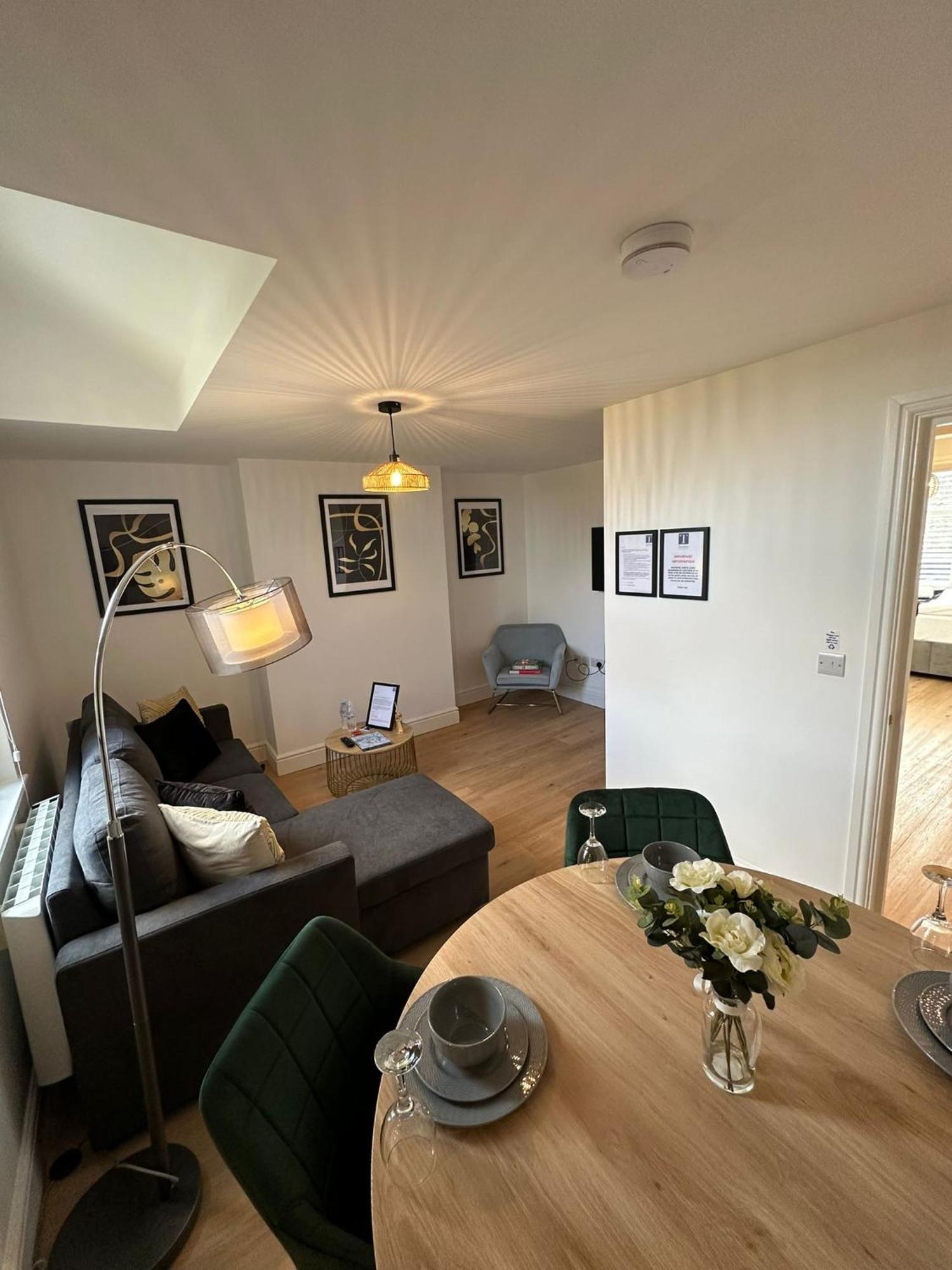 Central Cambridge Apartments By Tas Экстерьер фото